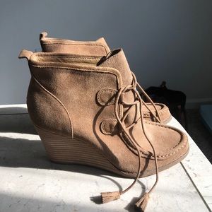 Lucky Brand leather/suede Wedges